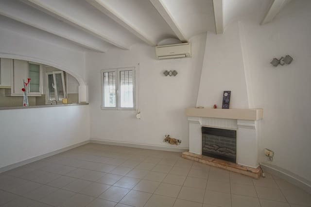 3 bedroom Apartment for sale in Dénia - € 385,000 (Ref: 9937759)