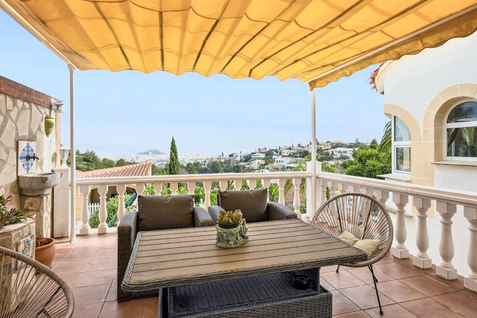4 makuuhuone Huvila myytävänä paikassa Denia - 565 000 € (Ref: 9937763)