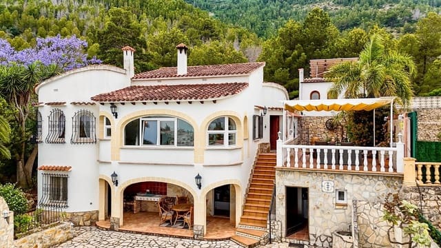 4 Zimmer Villa zu verkaufen in Dénia - 565.000 € (Ref: 9937763)