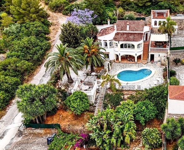 4 Zimmer Villa zu verkaufen in Dénia - 565.000 € (Ref: 9937763)