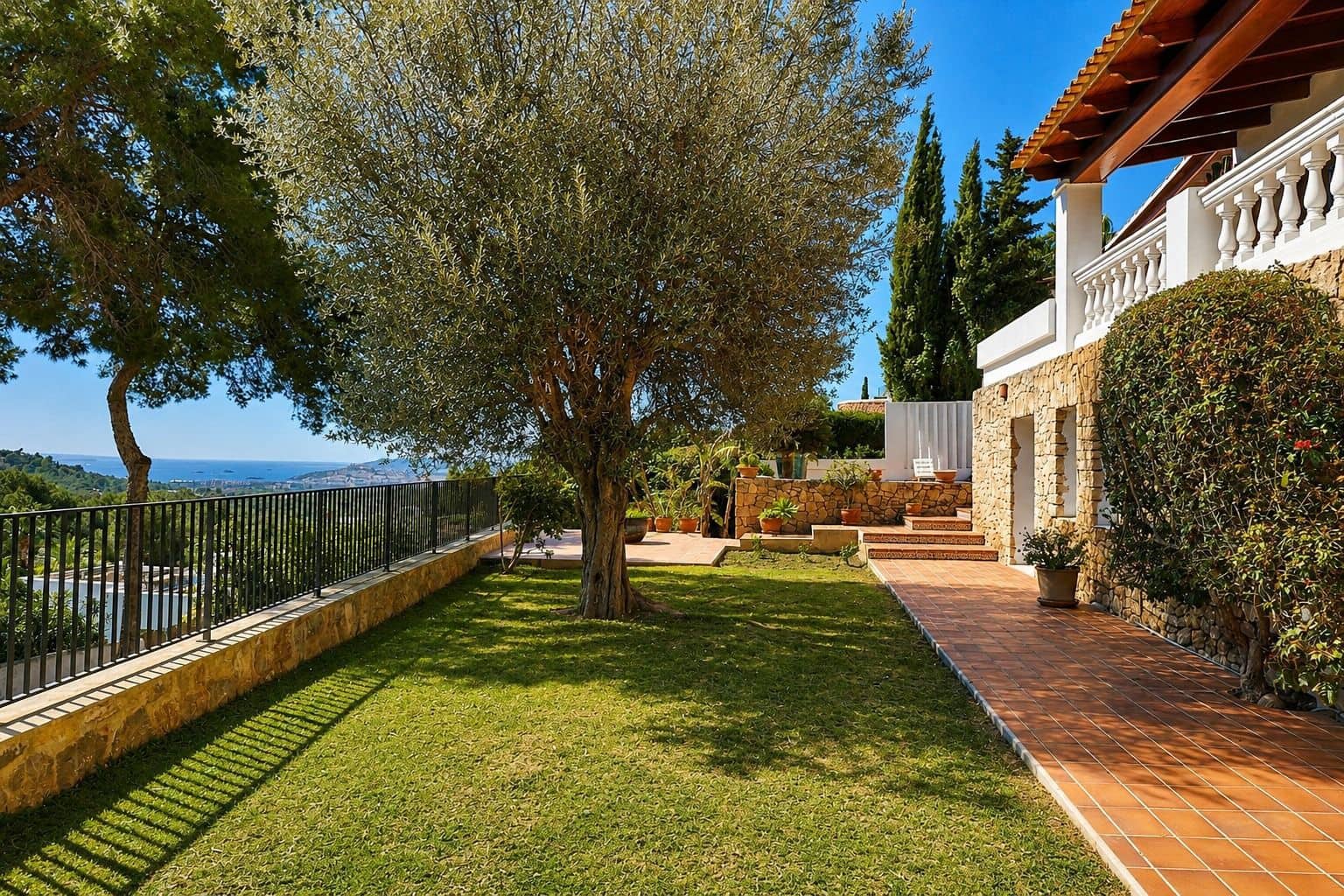 5 soverom Villa til salgs i Santa Eulalia / Santa Eularia med svømmebasseng - € 4 250 000 (Ref: 9943228)