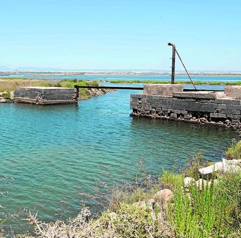 Tomt till salu i La Manga del Mar Menor - 207 000 € (Ref: 7027802)