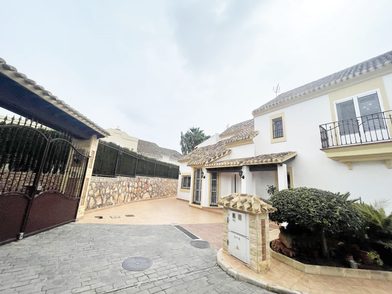 5 Zimmer Villa zu verkaufen in La Manga Club mit Pool Garage - 999.900 € (Ref: 9215477)