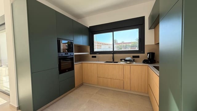 3 soverom Villa til salgs i La Manga del Mar Menor med svømmebasseng garasje - € 950 000 (Ref: 9216102)