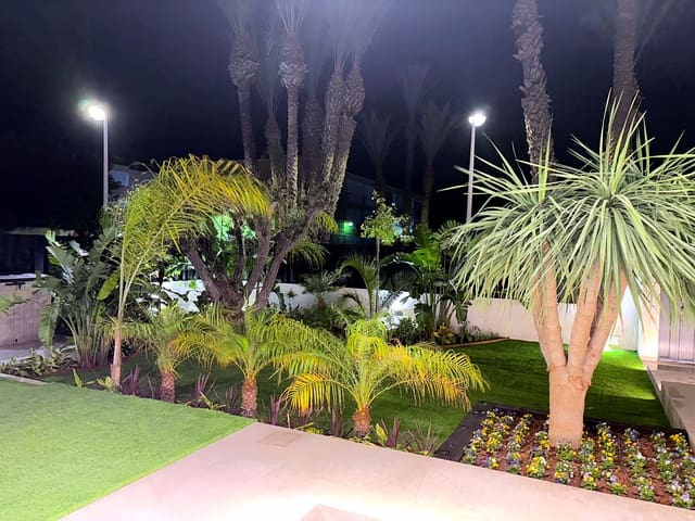 3 soverom Villa til salgs i La Manga del Mar Menor med svømmebasseng garasje - € 950 000 (Ref: 9216102)