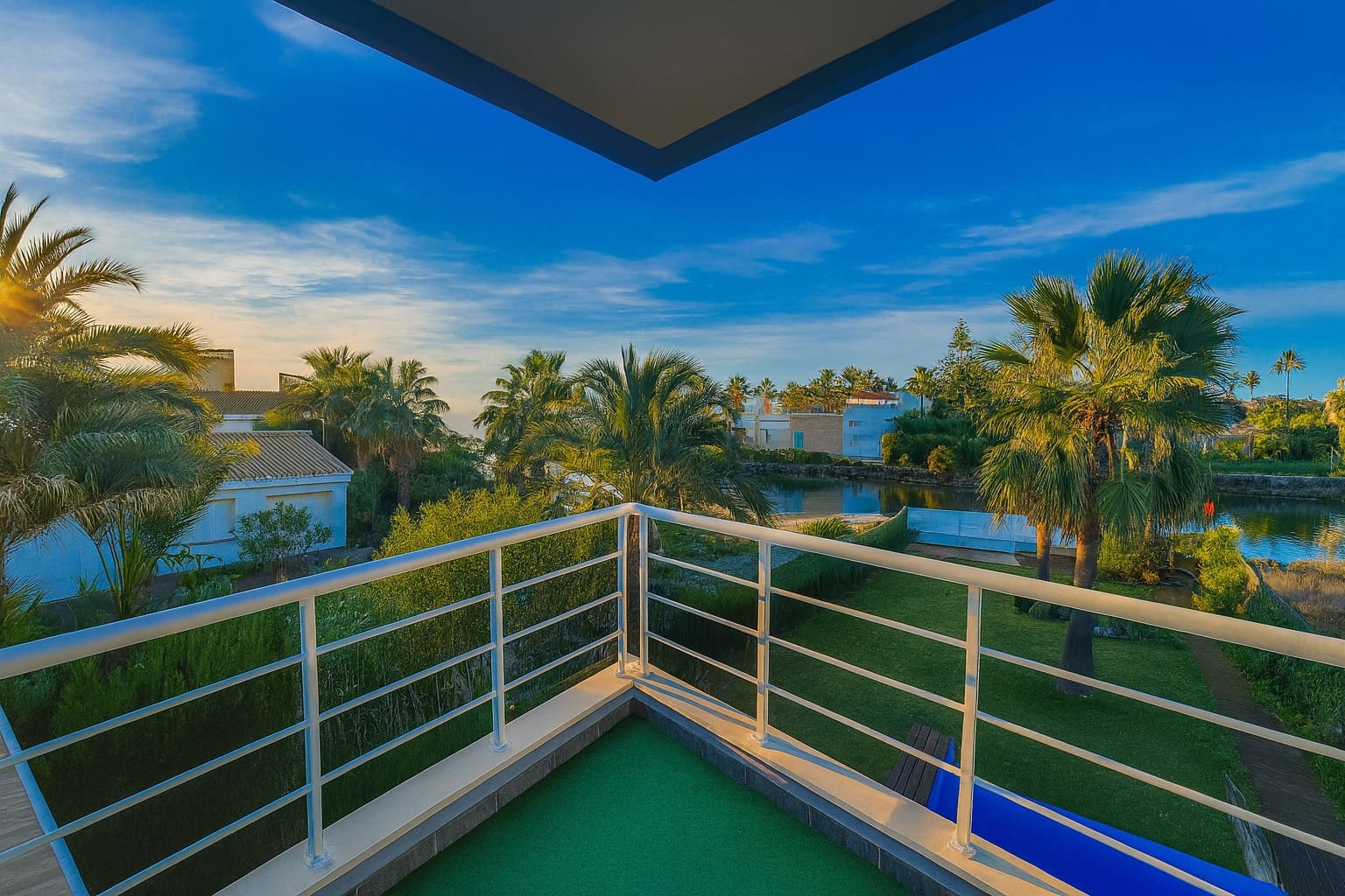 5 soverom Villa til salgs i La Manga del Mar Menor med svømmebasseng garasje - € 675 000 (Ref: 9227187)
