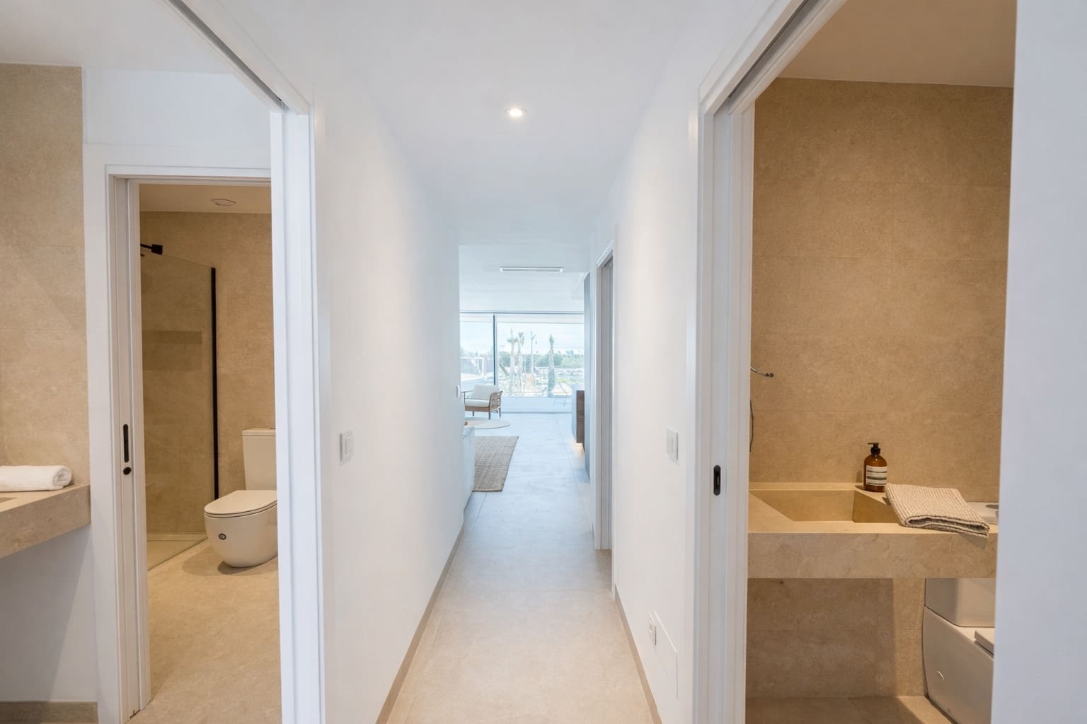 2 soveværelse Strandlejlighed til salg i Mar de Cristal med swimmingpool garage - € 270.000 (Ref: 9270523)