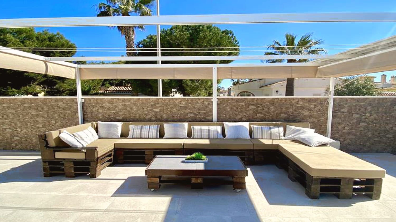 6 soverom Villa til salgs i La Zenia med svømmebasseng garasje - € 1 600 000 (Ref: 9343534)