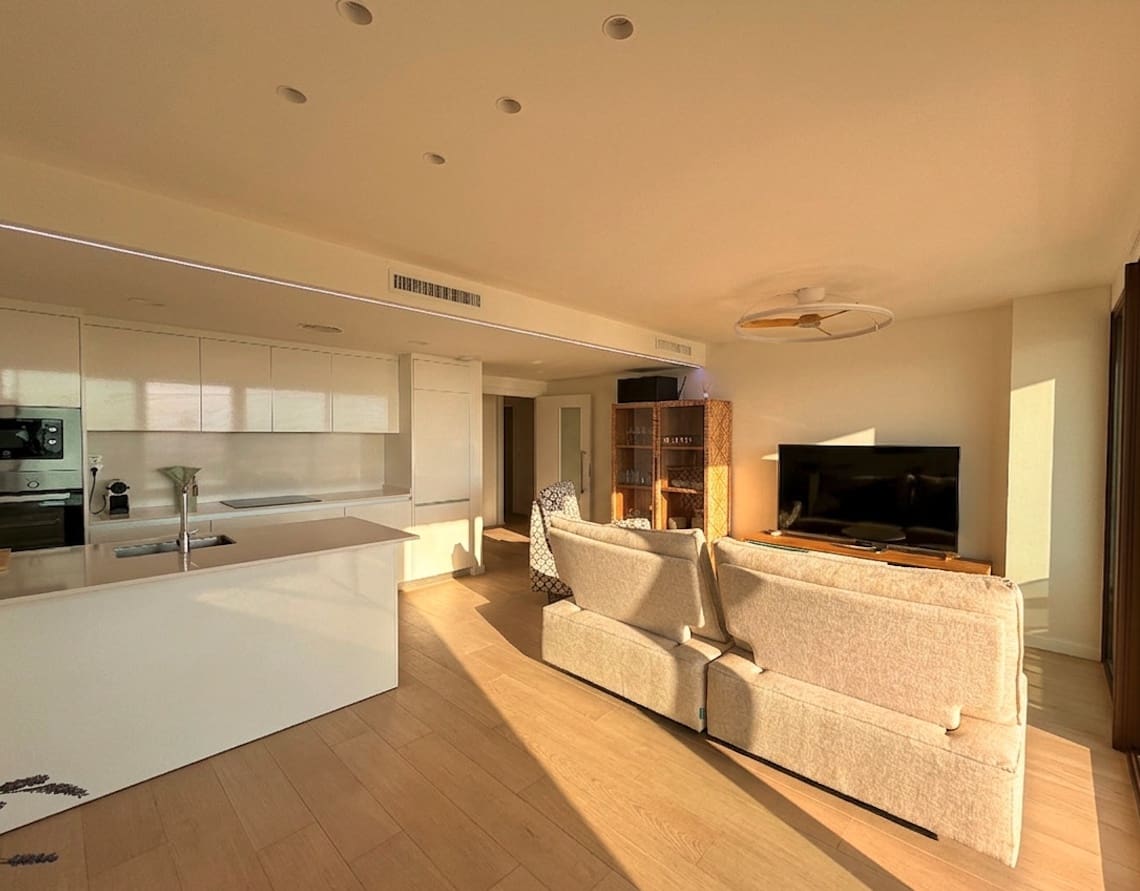 3 bedroom Beach Apartment for sale in Playa Paraiso with pool garage - € 399,000 (Ref: 9816119)