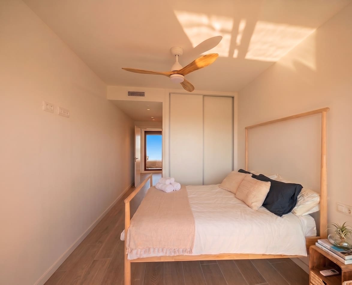 3 bedroom Beach Apartment for sale in Playa Paraiso with pool garage - € 399,000 (Ref: 9816119)