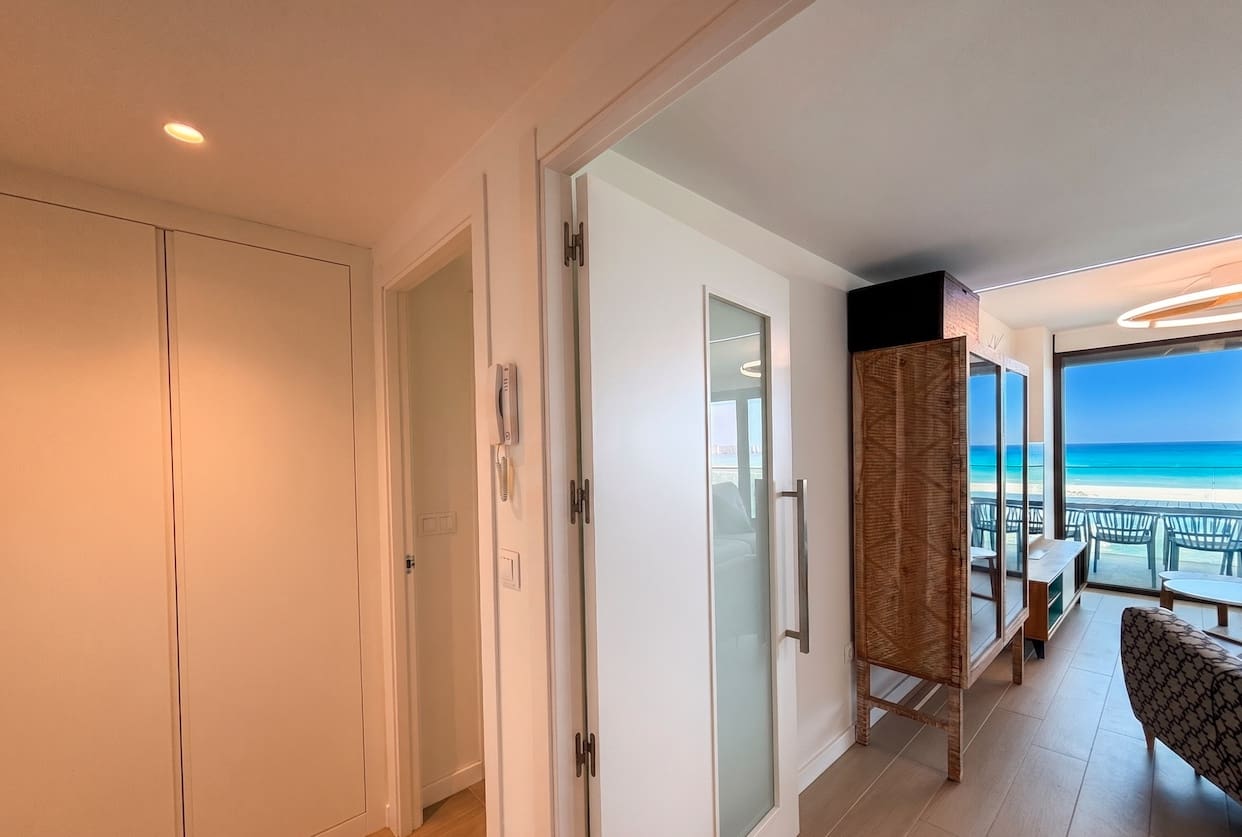 3 bedroom Beach Apartment for sale in Playa Paraiso with pool garage - € 399,000 (Ref: 9816119)