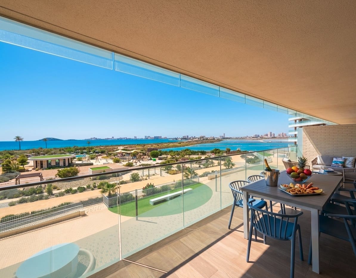 3 bedroom Beach Apartment for sale in Playa Paraiso with pool garage - € 399,000 (Ref: 9816119)
