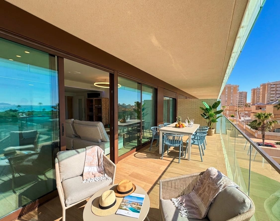 3 bedroom Beach Apartment for sale in Playa Paraiso with pool garage - € 399,000 (Ref: 9816119)