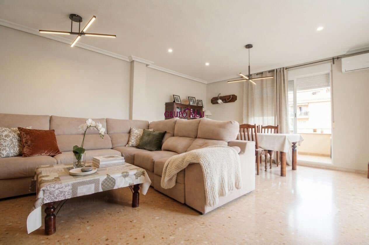 3 Zimmer Wohnung zu verkaufen in San Vicente / Sant Vicent del Raspeig mit Garage - 245.000 € (Ref: 10005752)
