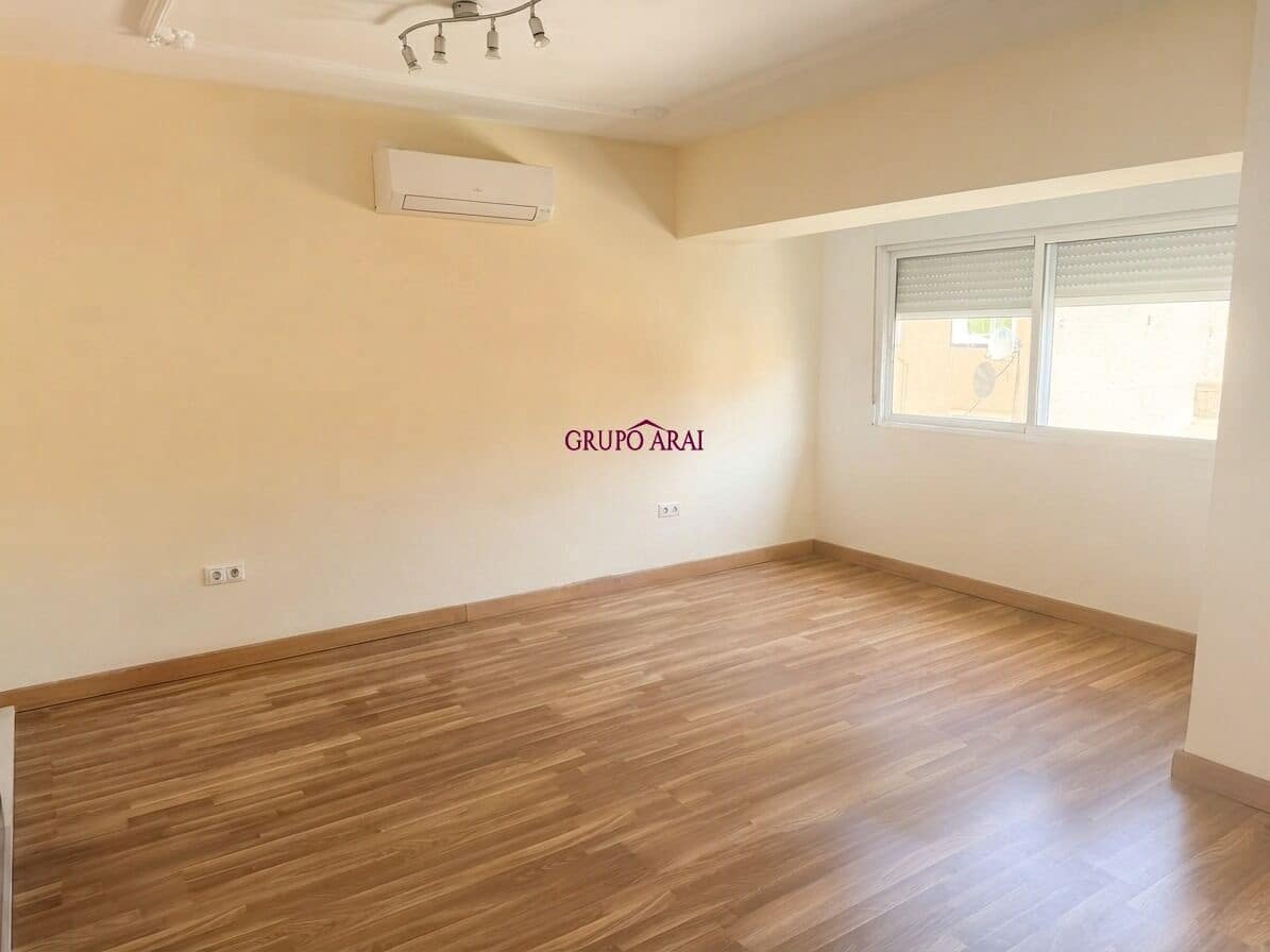 3 camera da letto Appartamento in vendita in Alicante citta - 200.000 € (Rif: 10032200)