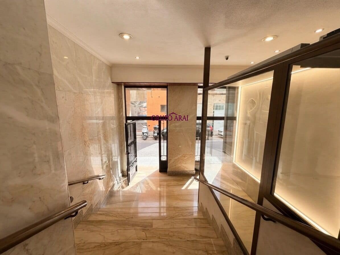 3 camera da letto Appartamento in vendita in Alicante citta - 200.000 € (Rif: 10032200)