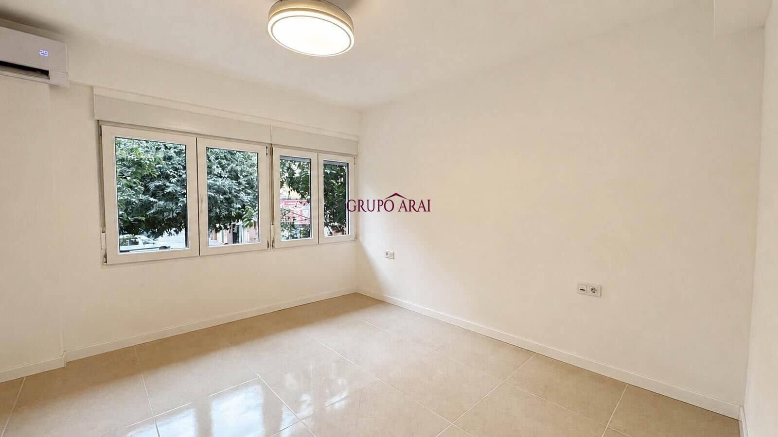 Piso de 2 habitaciones en Alicante / Alacant ciudad en venta - 195.000 € (Ref: 10033666)