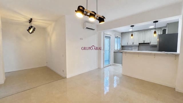 Piso de 2 habitaciones en Alicante / Alacant ciudad en venta - 195.000 € (Ref: 10033666)