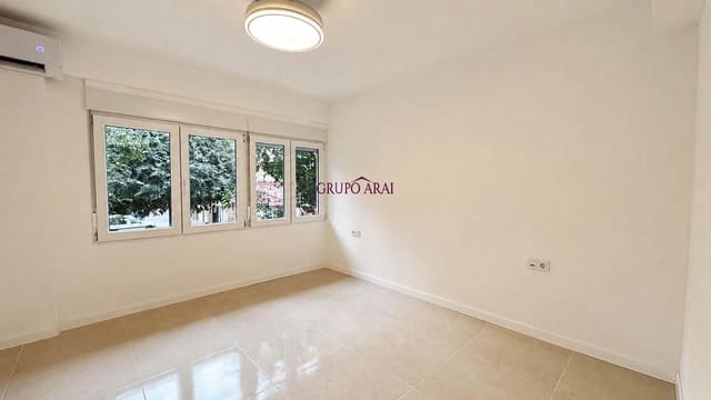Piso de 2 habitaciones en Alicante / Alacant ciudad en venta - 195.000 € (Ref: 10033666)