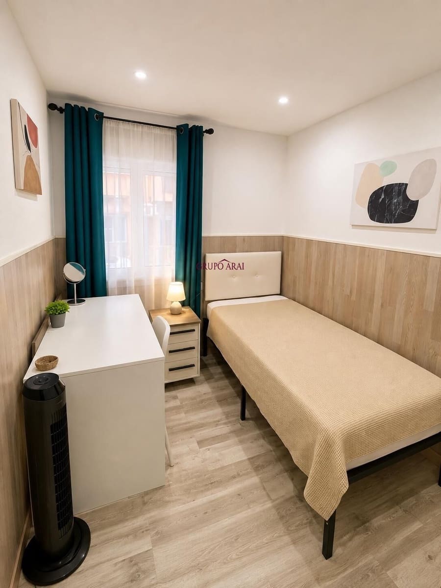 Apartamento de 3 habitaciones en Alicante / Alacant ciudad en venta - 154.900 € (Ref: 10033668)