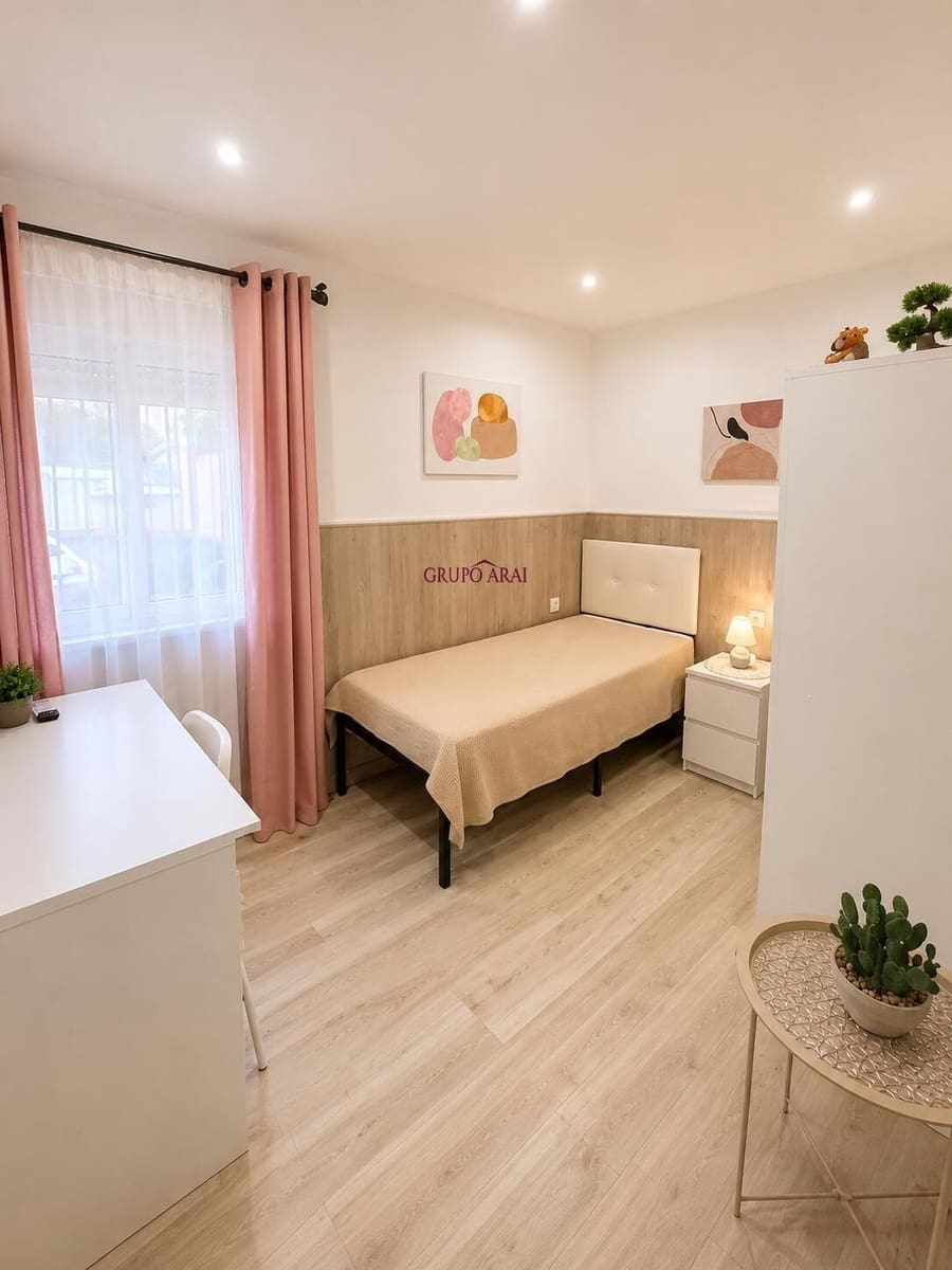 Apartamento de 3 habitaciones en Alicante / Alacant ciudad en venta - 154.900 € (Ref: 10033668)