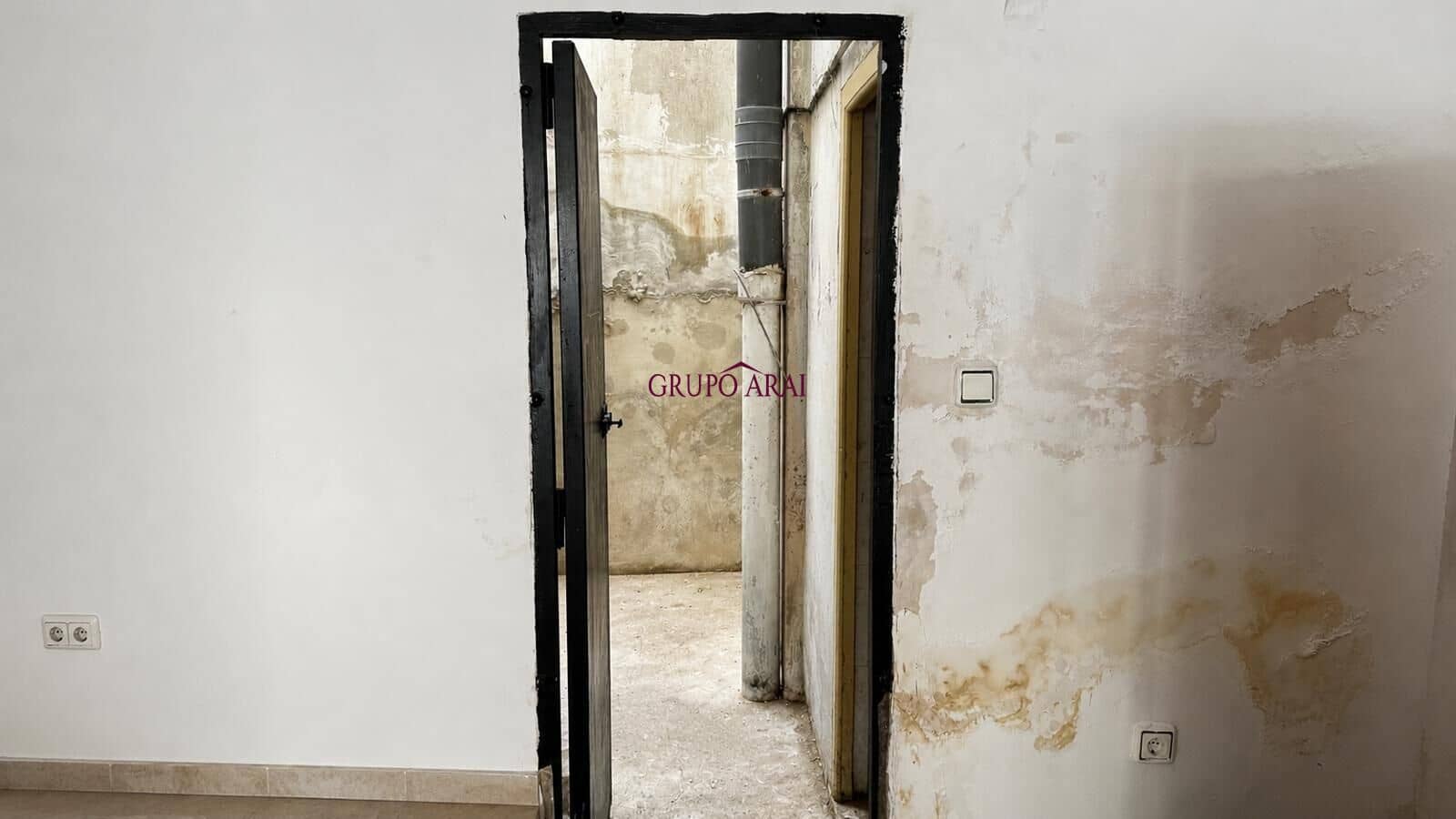 Comercial para venda em Alicante cidade - 145 000 € (Ref: 10041264)