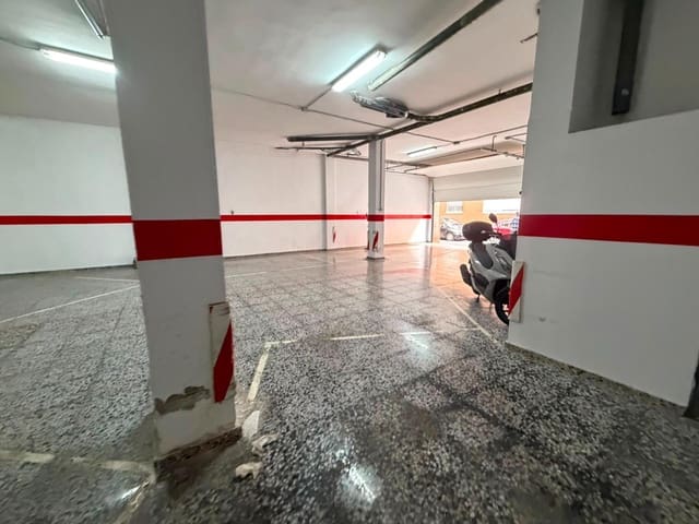 Commercieel te koop in Carolinas Bajas, Alicante stad - € 180.000 (Ref: 10044991)