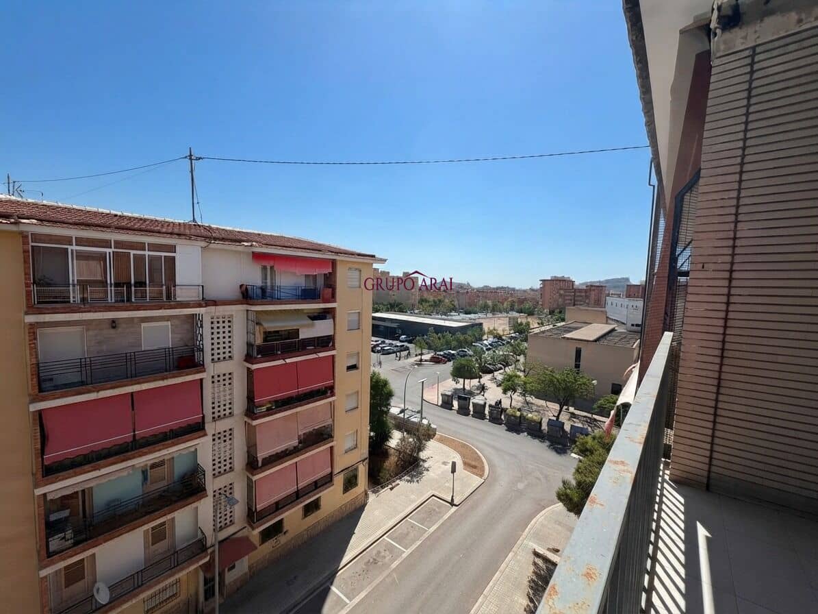 3 quarto Apartamento para venda em Alicante cidade - 115 000 € (Ref: 10064836)