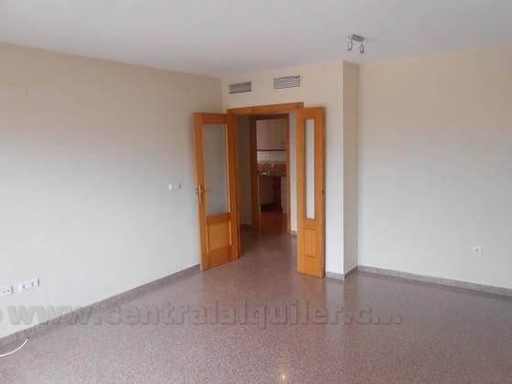 3 soveværelse Lejlighed til salg i Alicante by med swimmingpool - € 260.000 (Ref: 10076586)