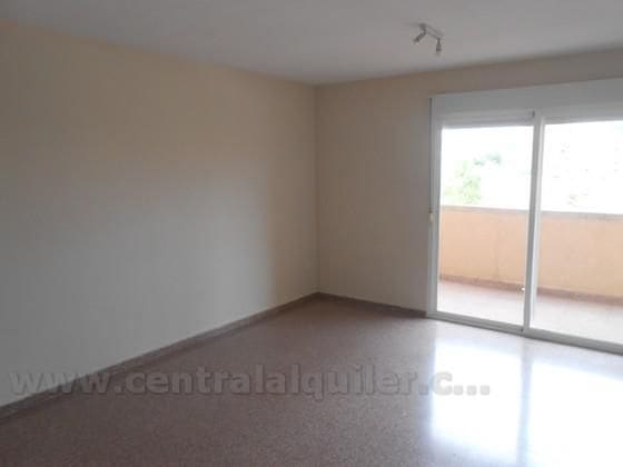 3 soveværelse Lejlighed til salg i Alicante by med swimmingpool - € 260.000 (Ref: 10076586)