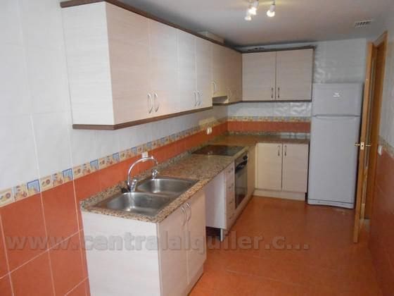 3 soveværelse Lejlighed til salg i Alicante by med swimmingpool - € 260.000 (Ref: 10076586)
