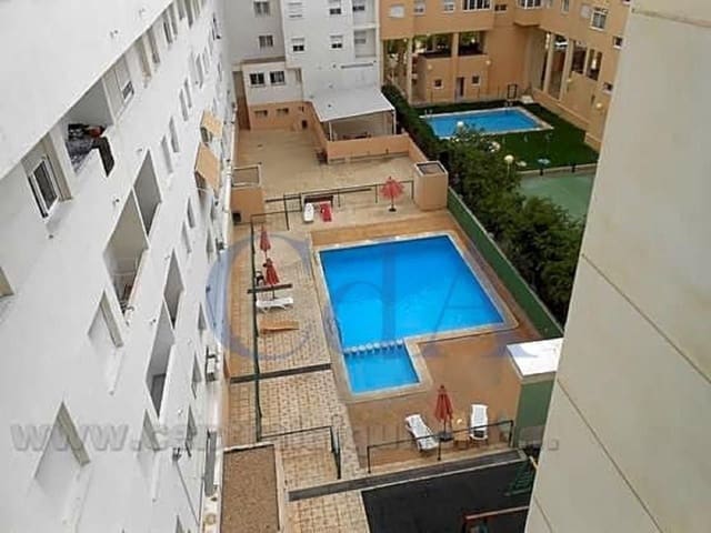 3 soveværelse Lejlighed til salg i Alicante by med swimmingpool - € 260.000 (Ref: 10076586)