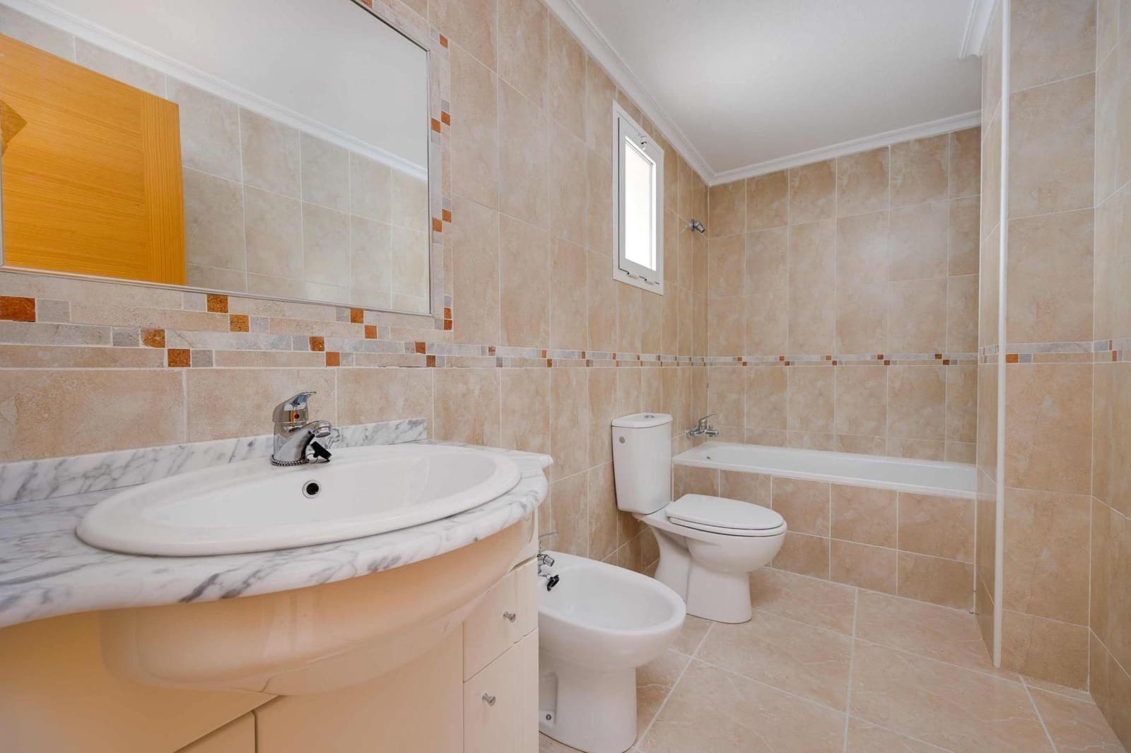 3 soveværelse Lejlighed til salg i San Fulgencio med swimmingpool - € 185.000 (Ref: 10076589)