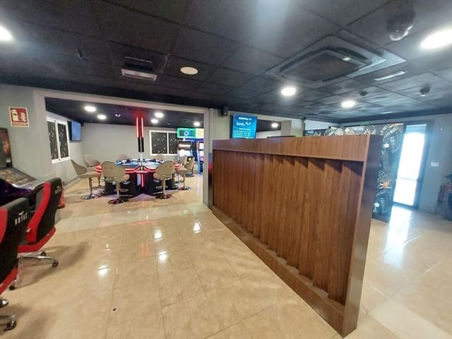3 soveværelse Erhverv til salg i San Vicente / Sant Vicent del Raspeig - € 166.000 (Ref: 10076591)