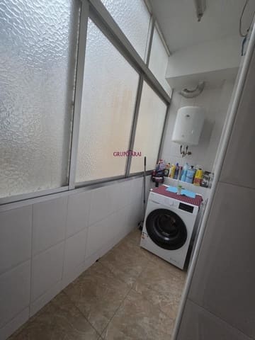 3 bedroom Flat for sale in Carolinas Bajas, Alicante / Alacant city - € 152,000 (Ref: 10076592)