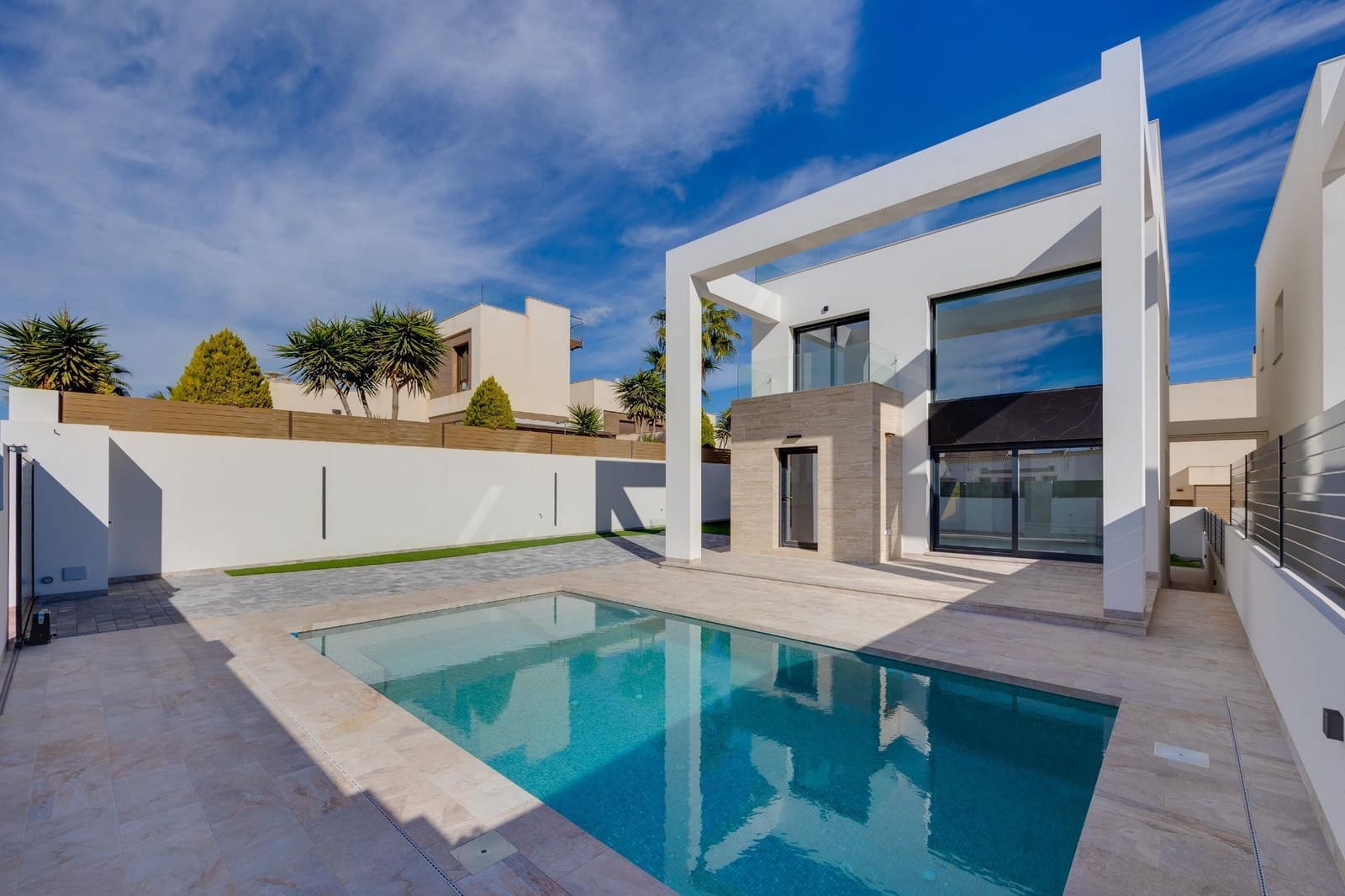 4 camera da letto Villetta a Schiera in vendita in Torrevieja con piscina - 750.000 € (Rif: 10078258)