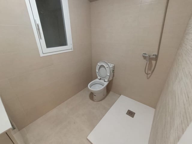 5 sypialnia Biuro na sprzedaż w Miasto Alicante / Alacant - 310 000 € (Ref: 10078264)