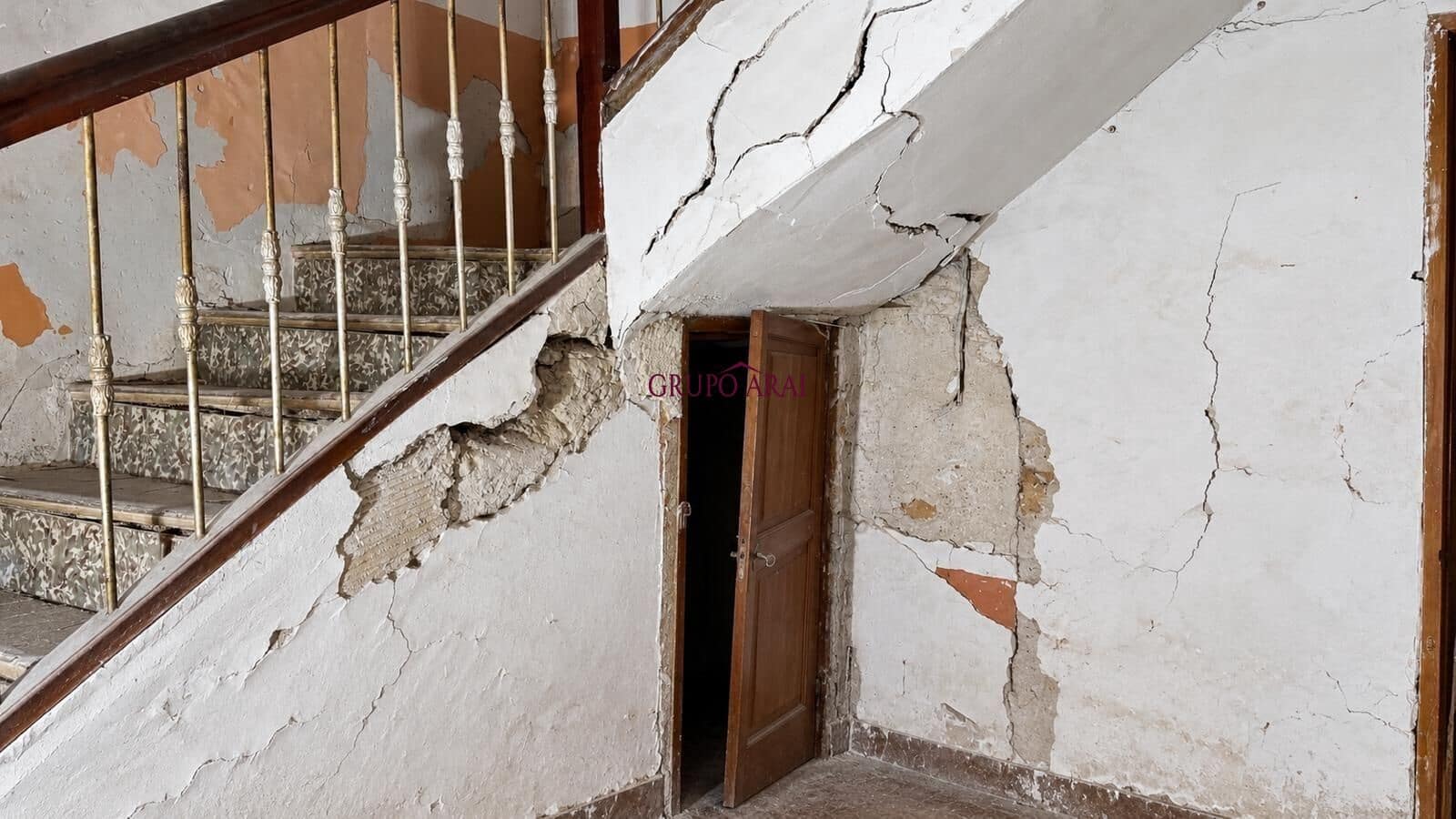 4 bedroom Townhouse for sale in Aspe - € 88,000 (Ref: 10094879)