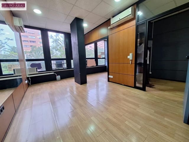 Bureau à vendre à Garbinet - Parque de las Avenidas, Alicante ville - 135 000 € (Ref: 7700705)