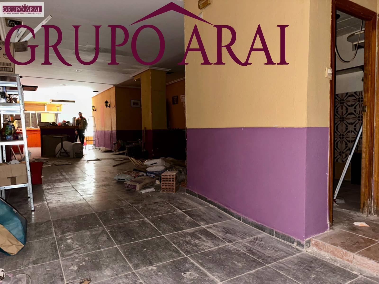 Kaupallinen myytävänä paikassa Alicante kaupunki - 98 000 € (Ref: 8184004)