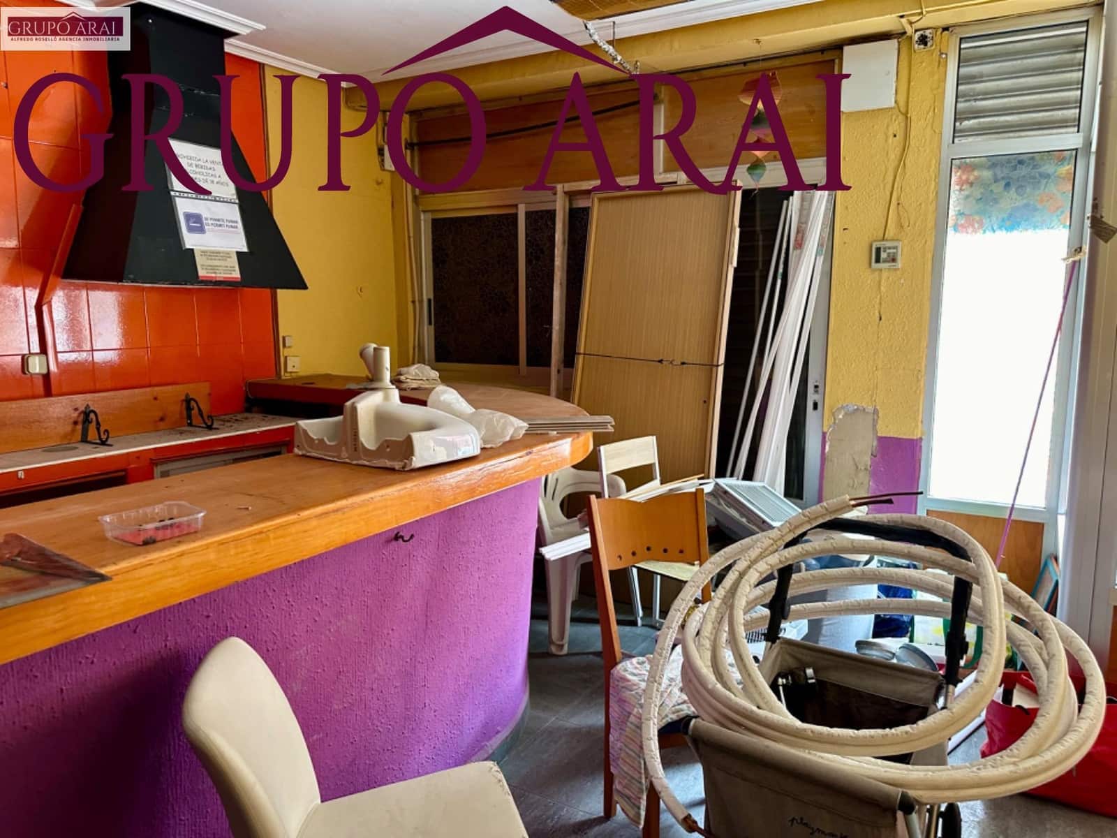 Kaupallinen myytävänä paikassa Alicante kaupunki - 98 000 € (Ref: 8184004)