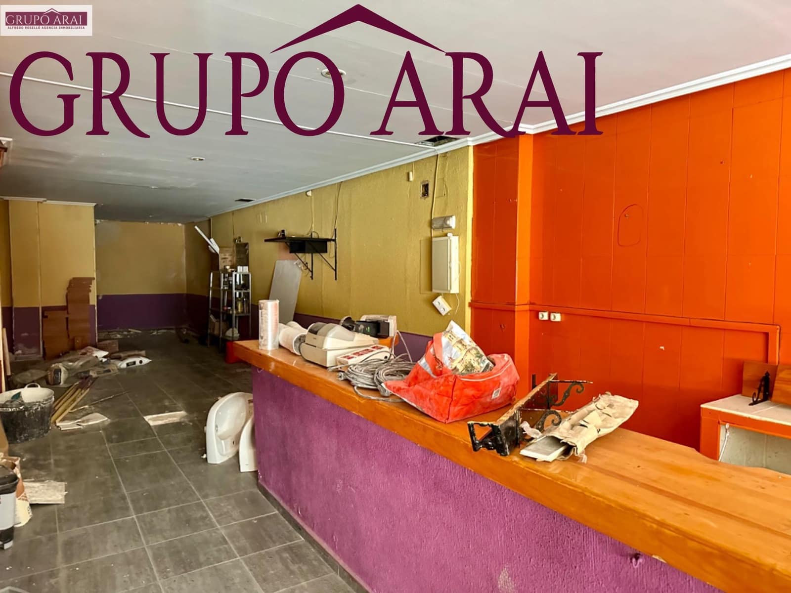 Kaupallinen myytävänä paikassa Alicante kaupunki - 98 000 € (Ref: 8184004)