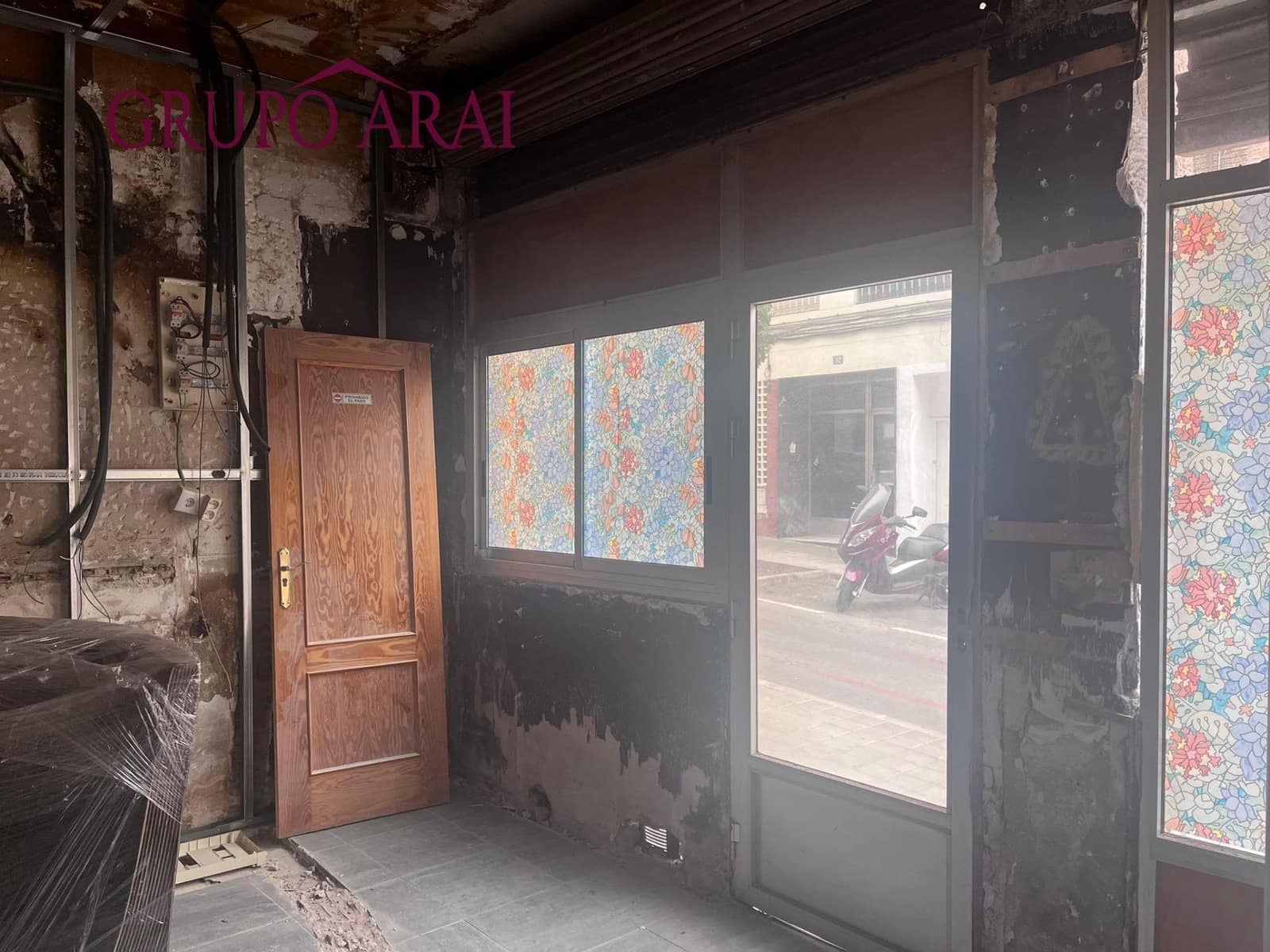 Kaupallinen myytävänä paikassa Alicante kaupunki - 98 000 € (Ref: 8184004)