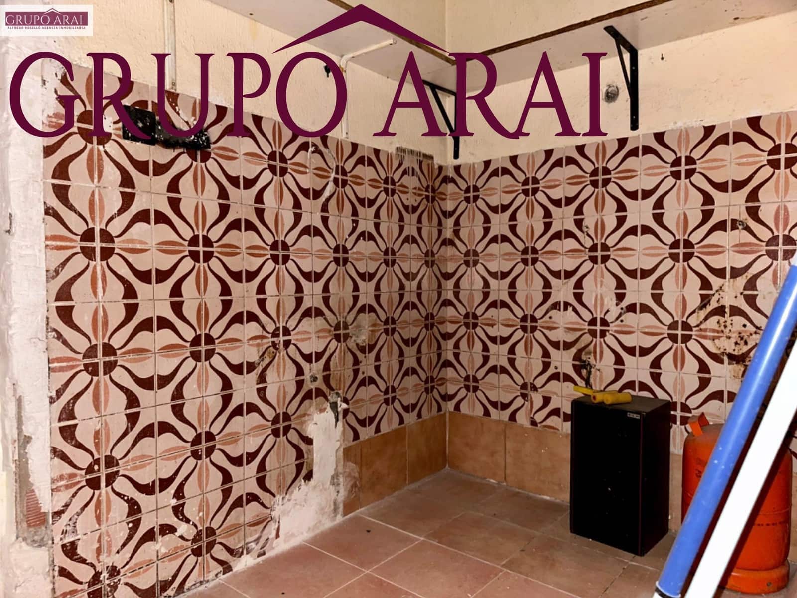 Kaupallinen myytävänä paikassa Alicante kaupunki - 98 000 € (Ref: 8184004)