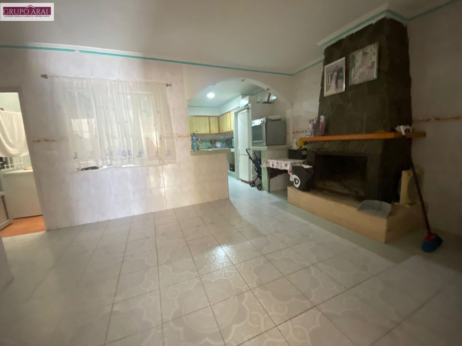 3 bedroom Townhouse for sale in Alicante / Alacant city - € 195,000 (Ref: 8419821)