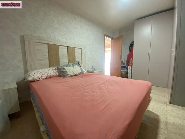 3 bedroom Townhouse for sale in Garbinet - Parque de las Avenidas, Alicante / Alacant city - € 195,000 (Ref: 8419821)