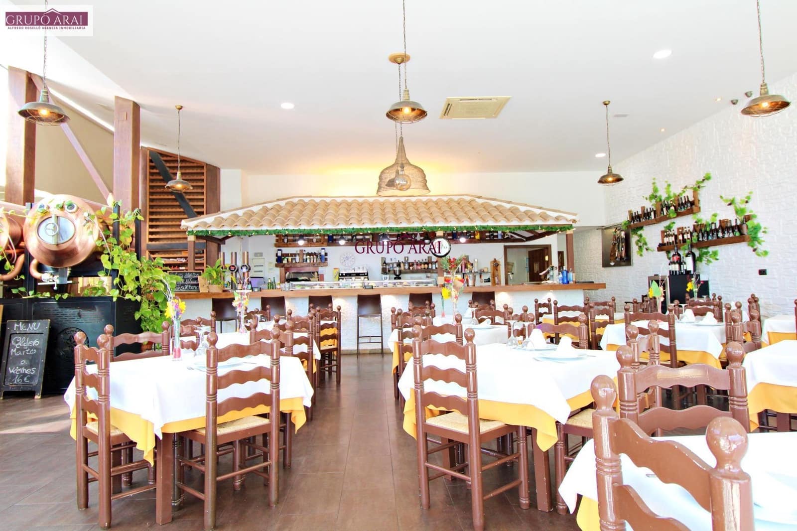 Business for rent in San Vicente / Sant Vicent del Raspeig - € 2,400 (Ref: 8554177)