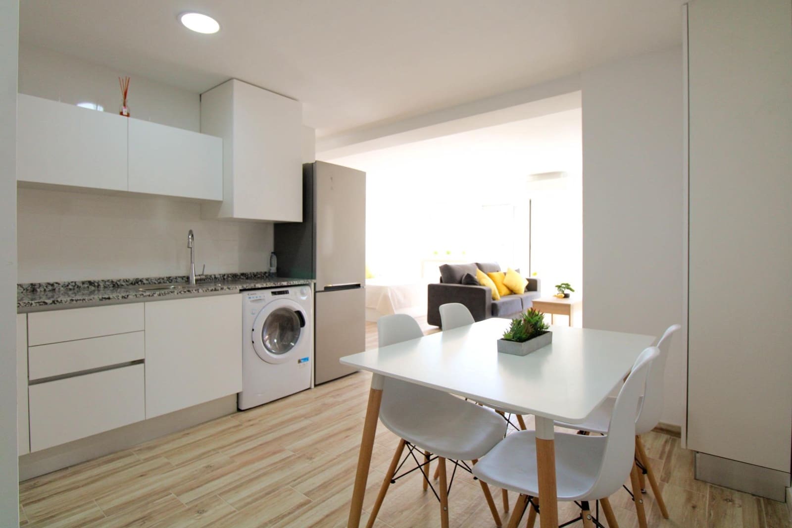1 quarto Apartamento para arrendar em Alicante cidade - 870 € (Ref: 8556787)