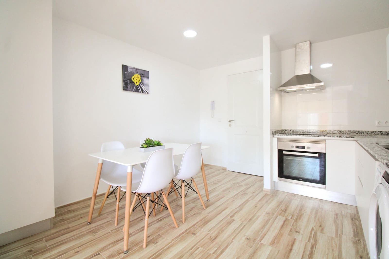1 quarto Apartamento para arrendar em Alicante cidade - 870 € (Ref: 8556787)