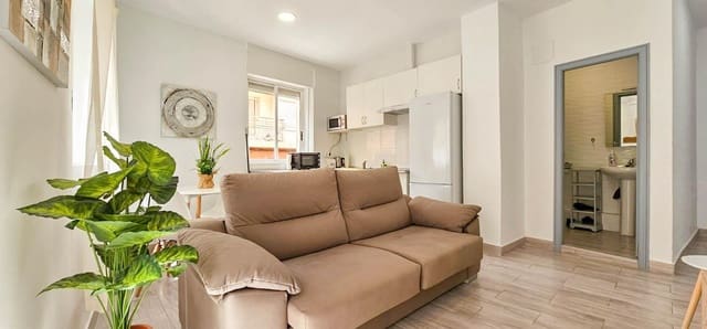 1 soveværelse Lejlighed til leje i Carolinas Altas, Alicante by - € 840 (Ref: 8556790)